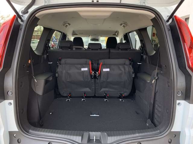 Fahrzeugbild eines Dacia Jogger