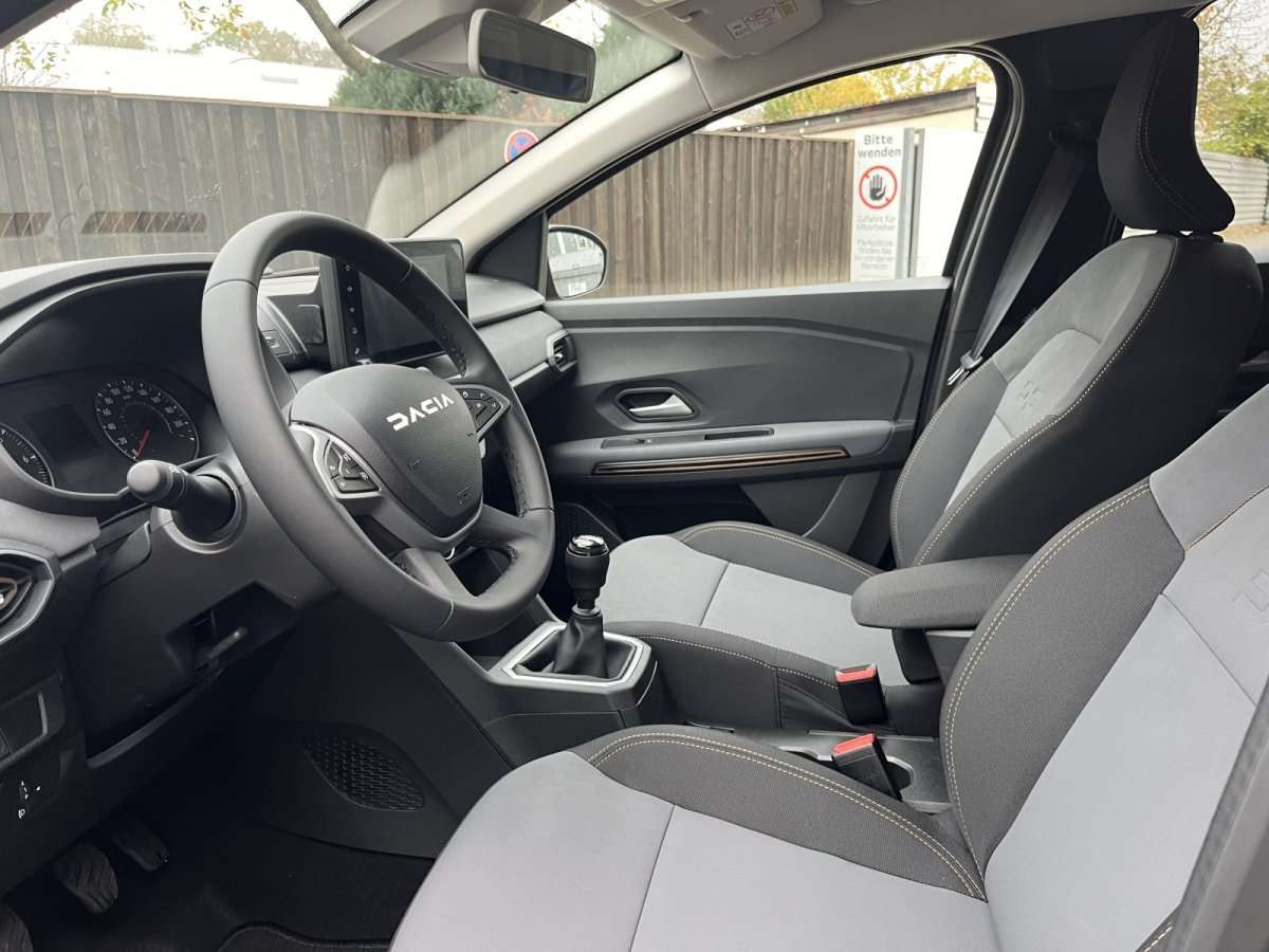 Fahrzeugbild eines Dacia Jogger