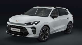 Schräge Frontansicht auf einen CUPRA Terramar , freigestellt