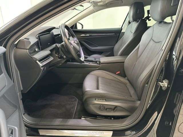Fahrzeugbild eines Skoda Superb