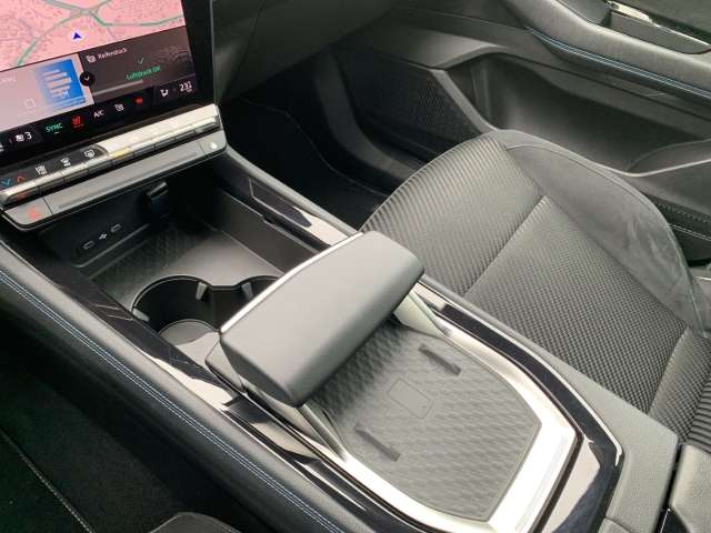 Fahrzeugbild eines Renault Austral