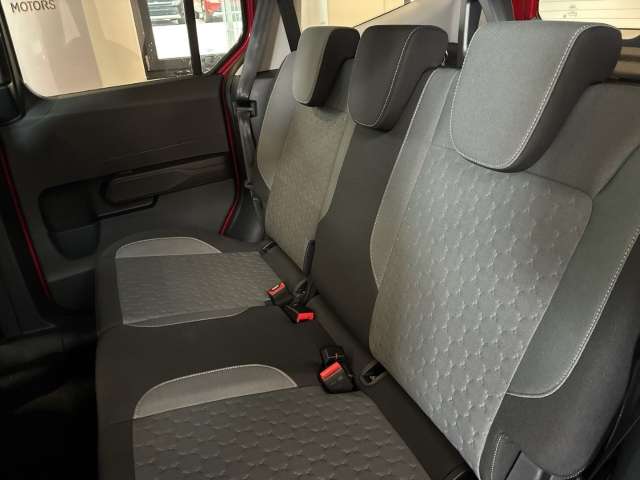 Fahrzeugbild eines Ford Tourneo Courier