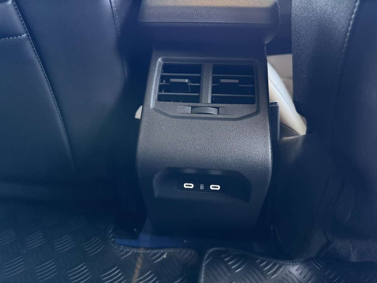 Fahrzeugbild eines Renault Scenic E-TECH