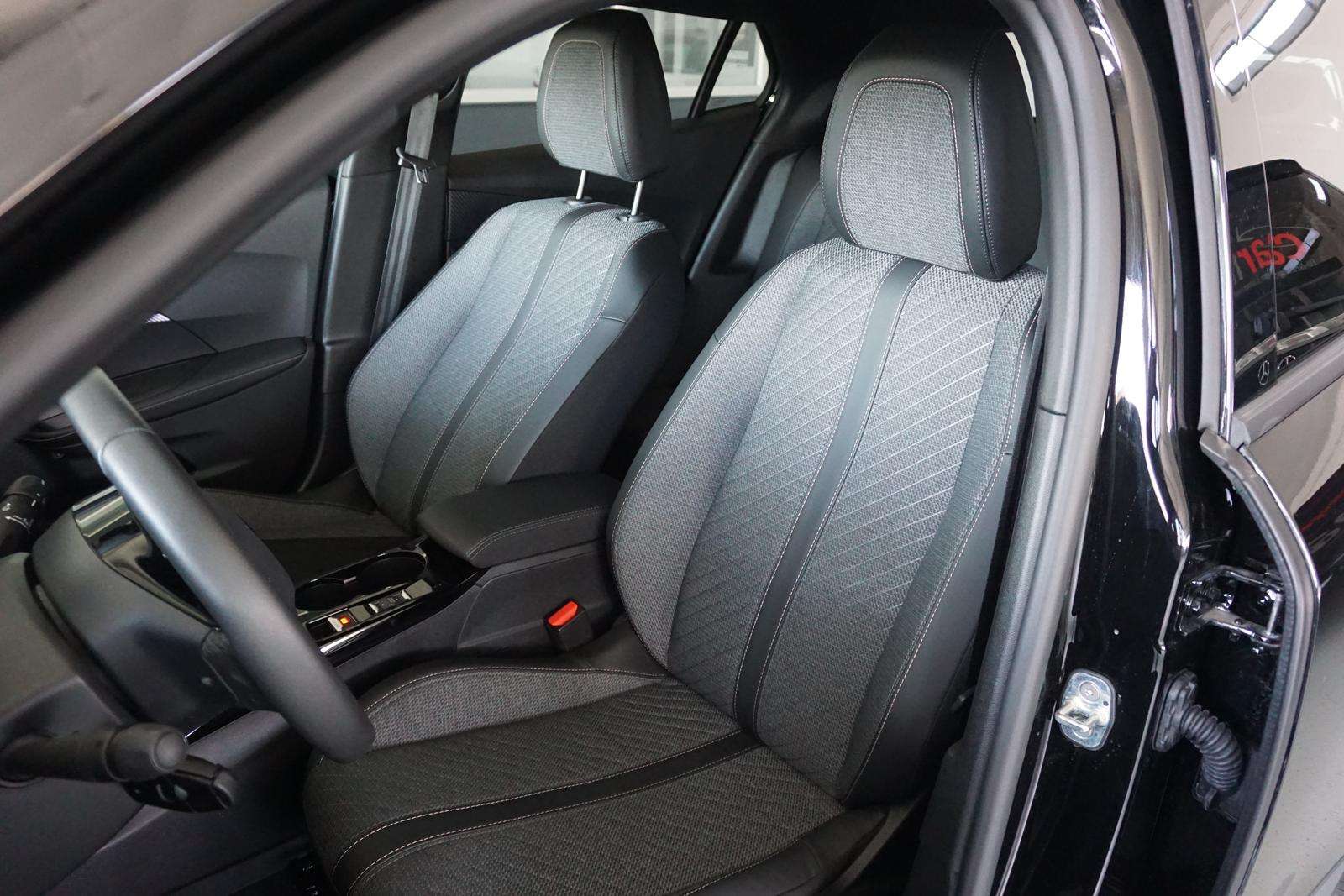 Fahrzeugbild eines Peugeot 2008