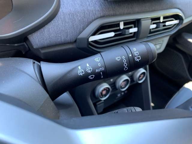 Fahrzeugbild eines Dacia Jogger