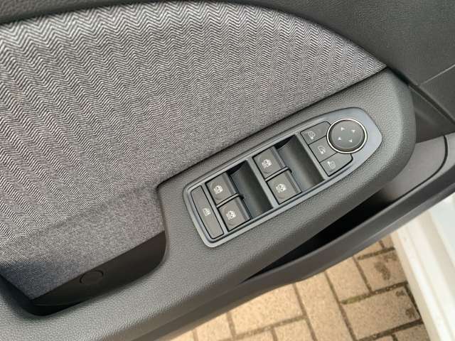 Fahrzeugbild eines Renault Clio