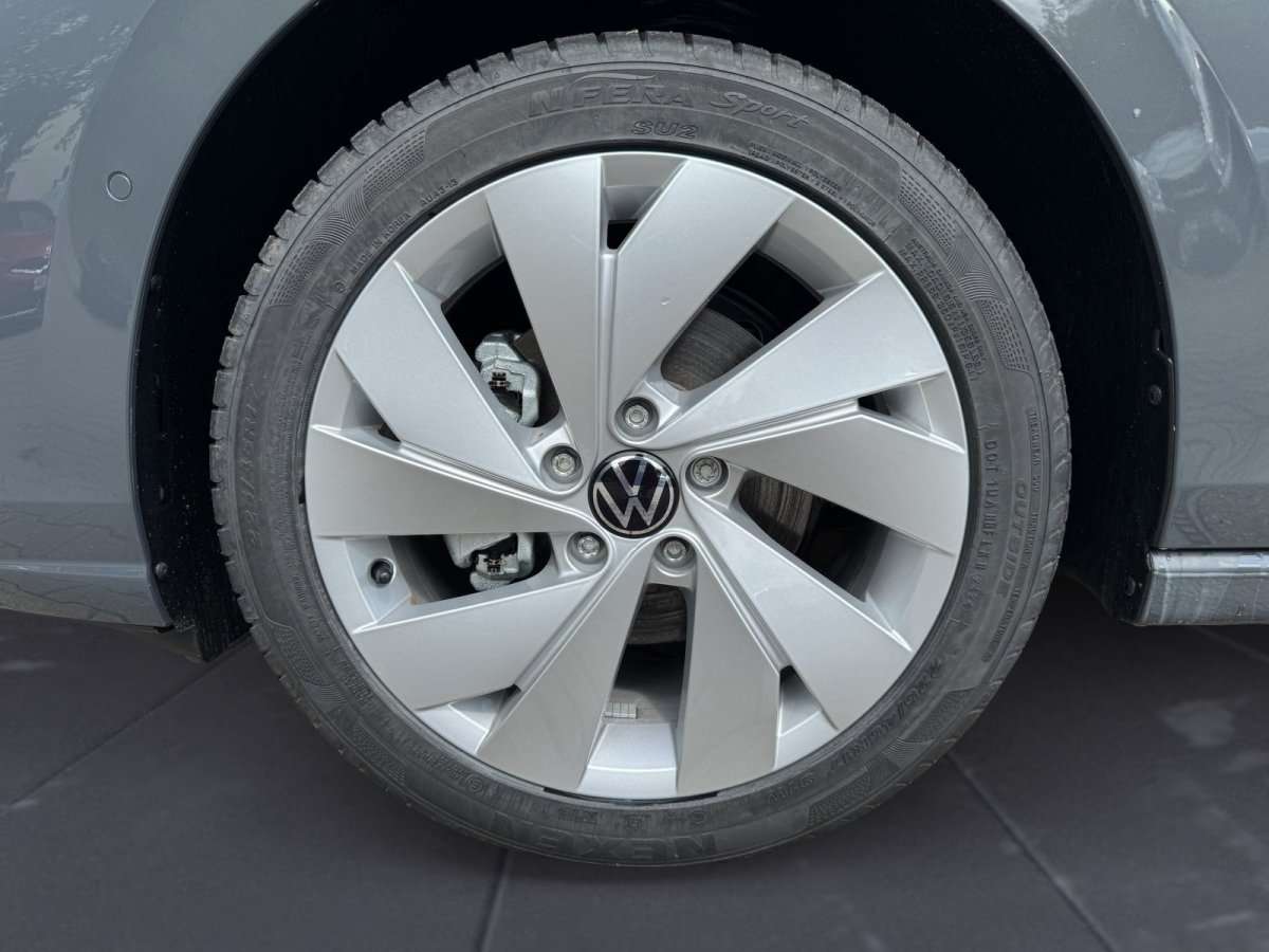 Fahrzeugbild eines Volkswagen Golf
