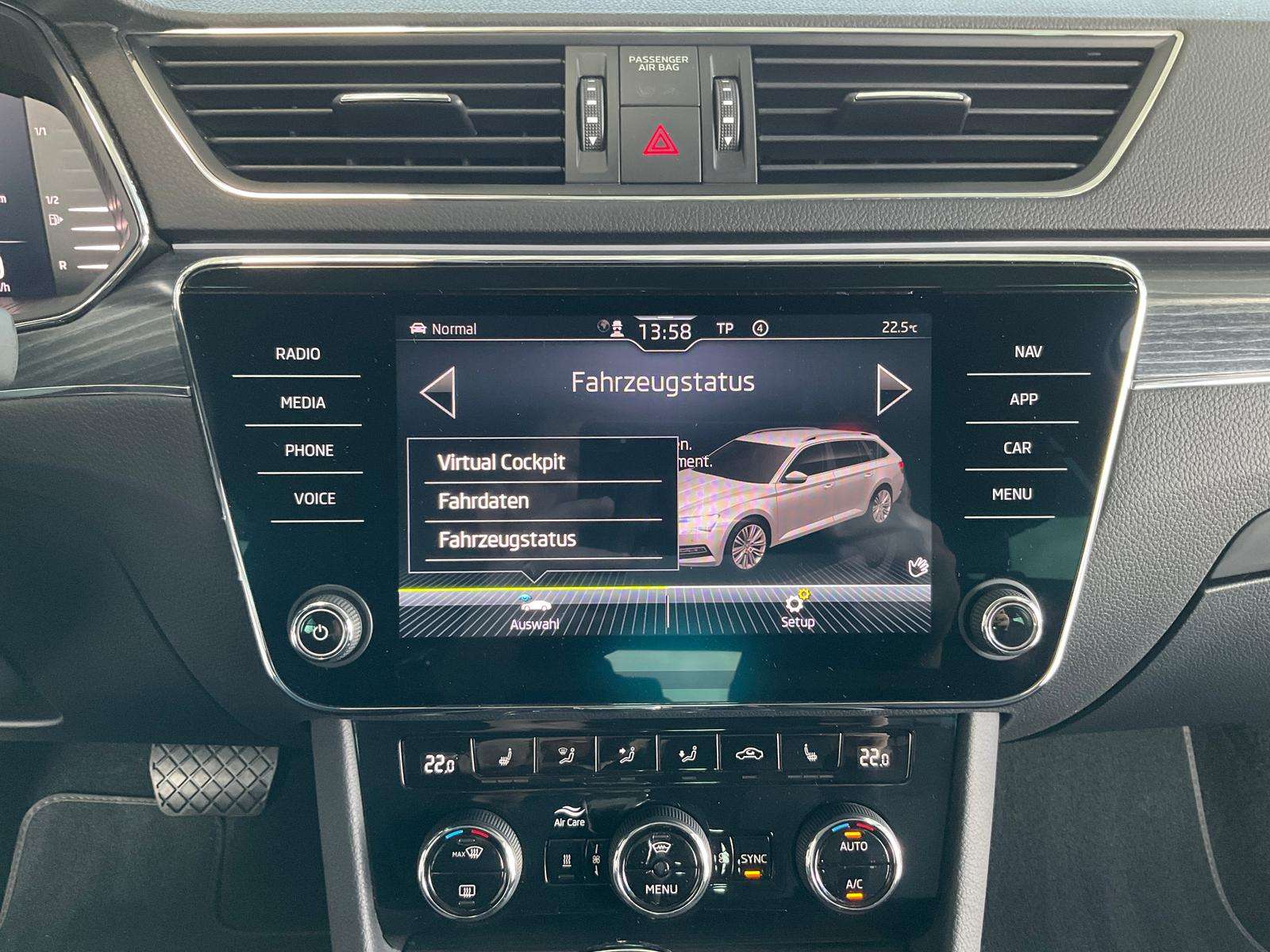 Fahrzeugbild eines Skoda Superb