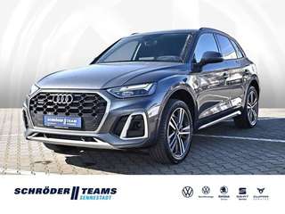 Schräge Frontansicht auf einen Audi Q5 , freigestellt