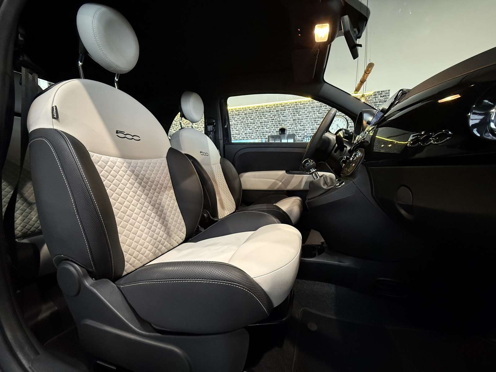 Fahrzeugbild eines Fiat 500