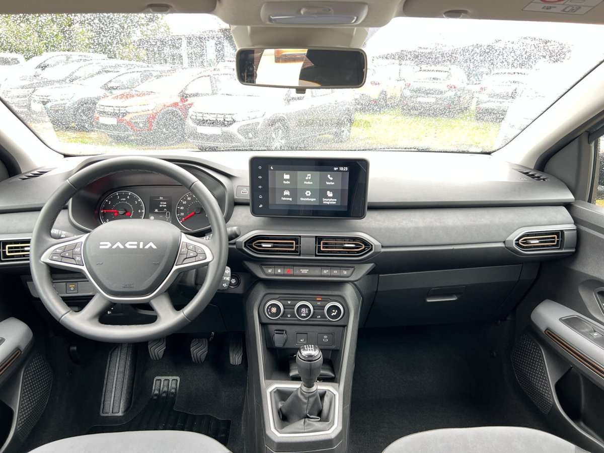 Fahrzeugbild eines Dacia Sandero