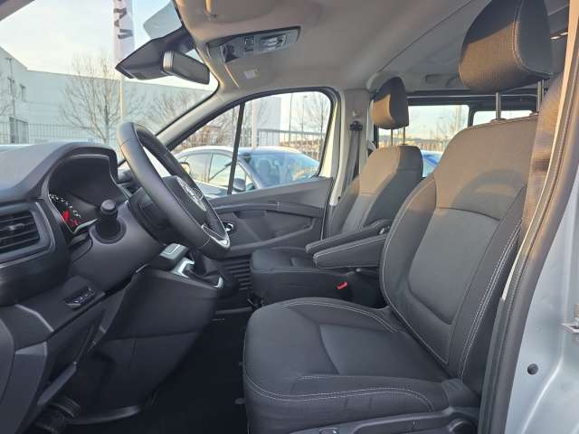 Fahrzeugbild eines Nissan Primastar