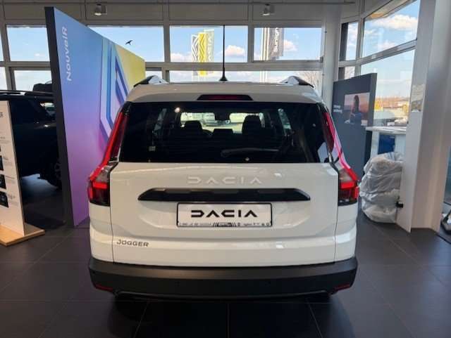 Fahrzeugbild eines Dacia Jogger
