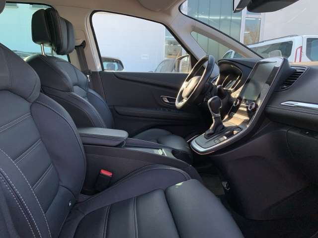 Fahrzeugbild eines Renault Scénic