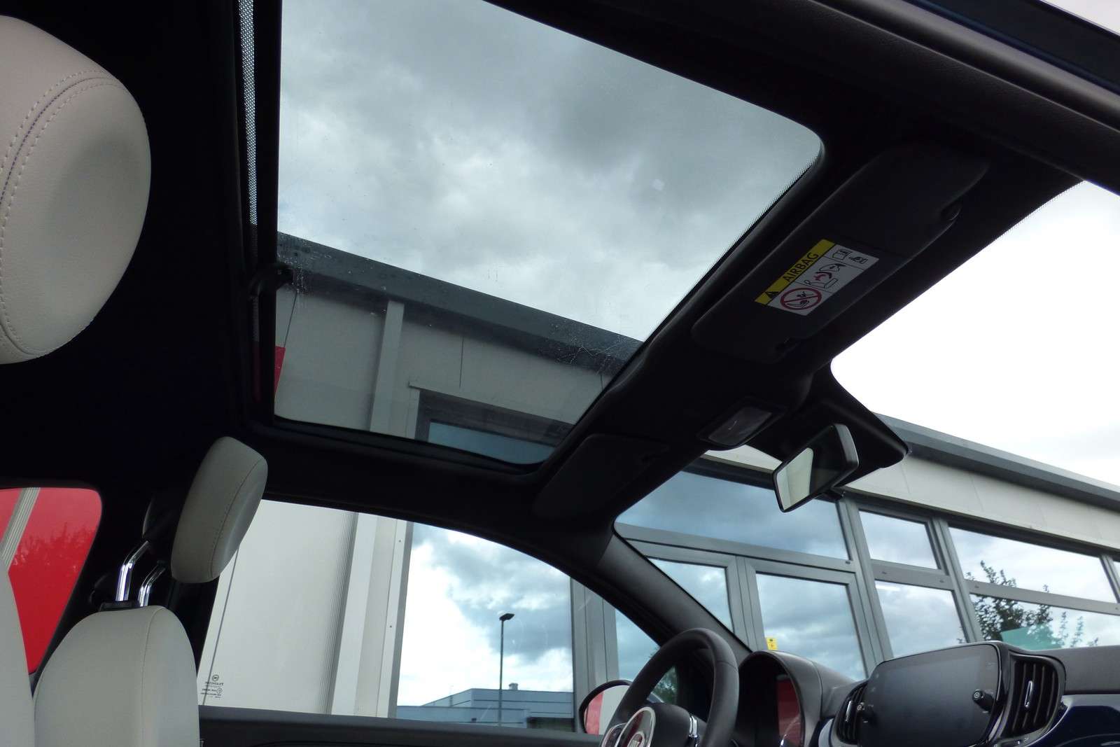 Fahrzeugbild eines Fiat 500