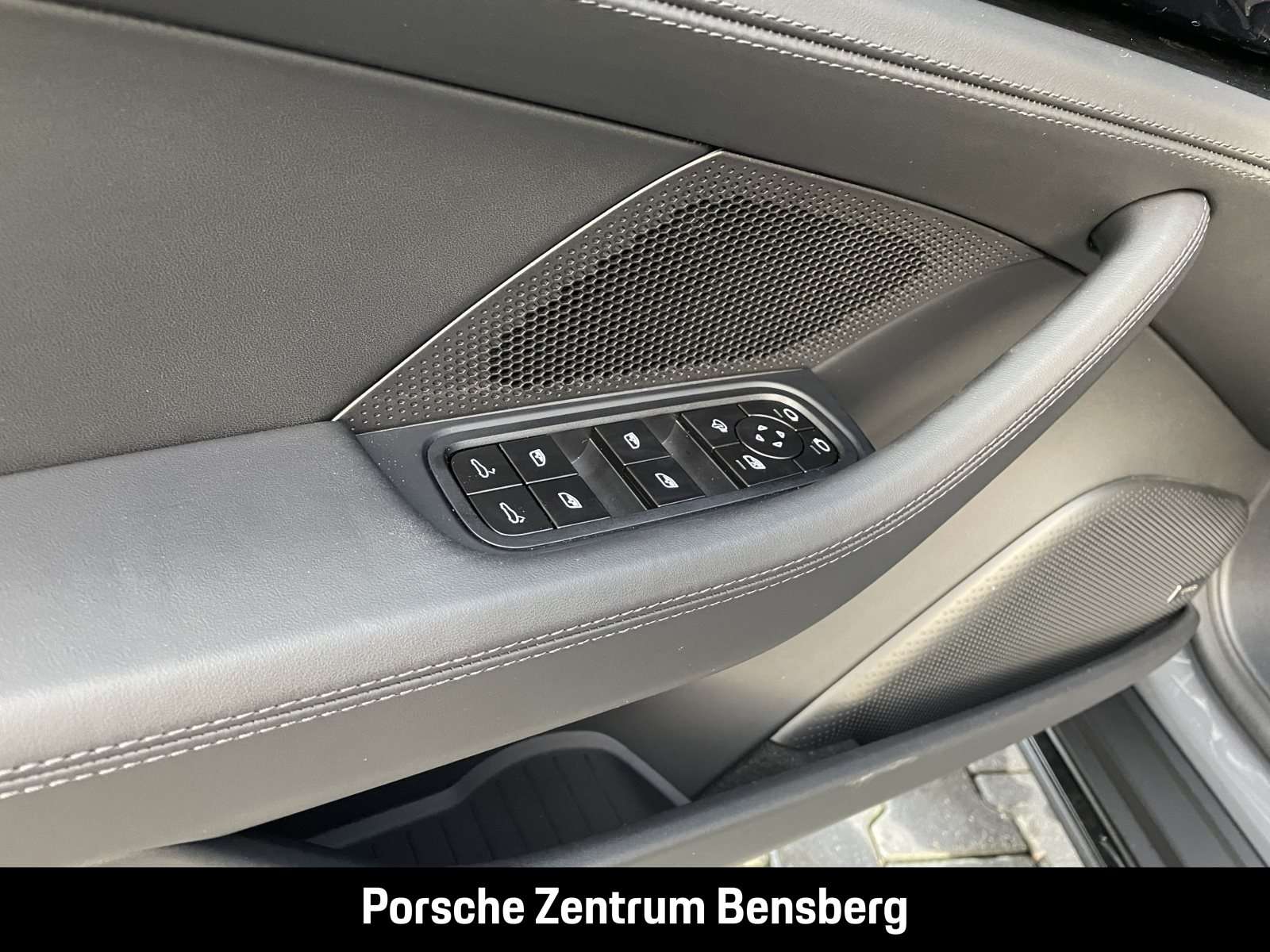 Fahrzeugbild eines Porsche Panamera