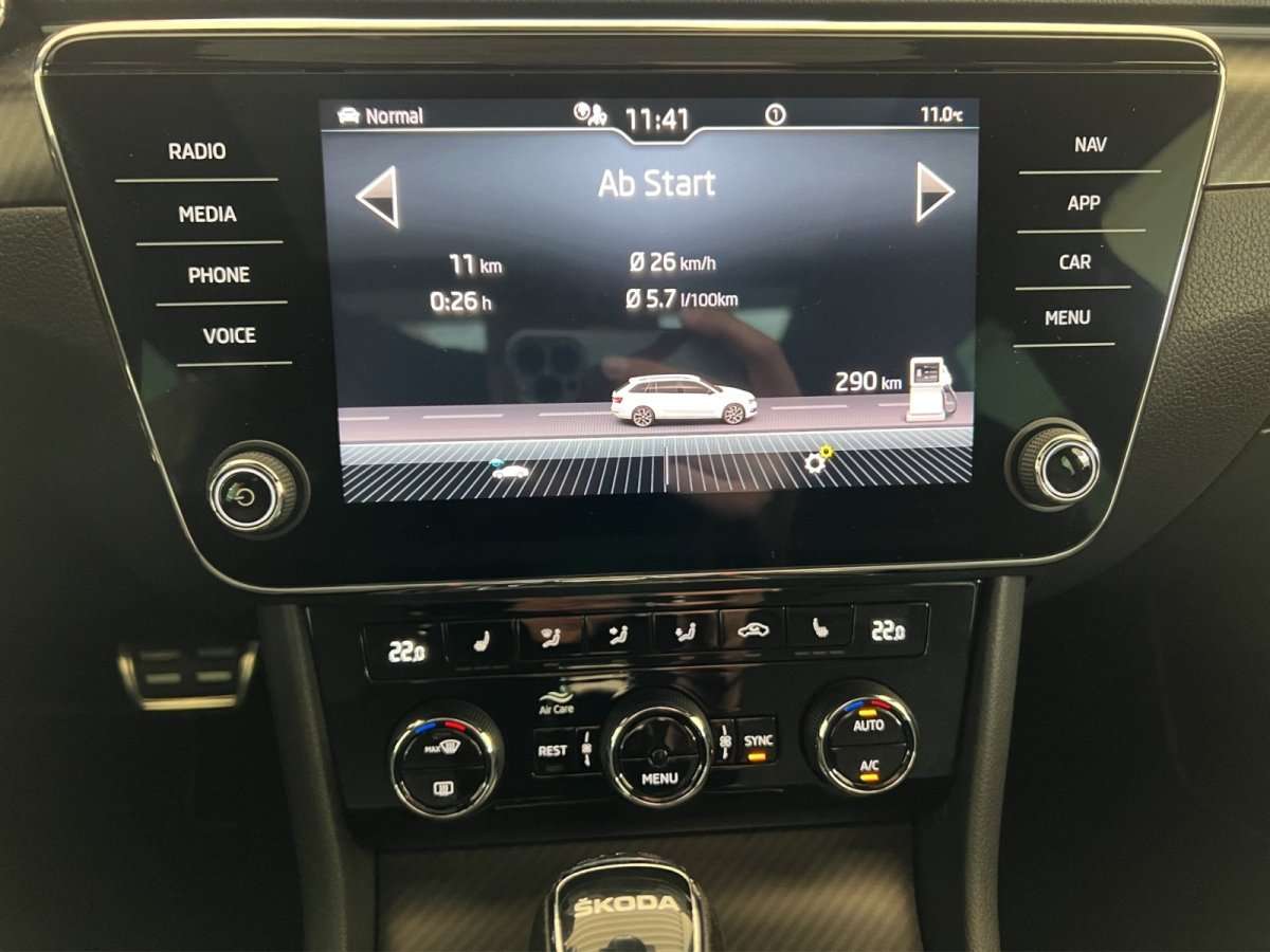 Fahrzeugbild eines Skoda Superb
