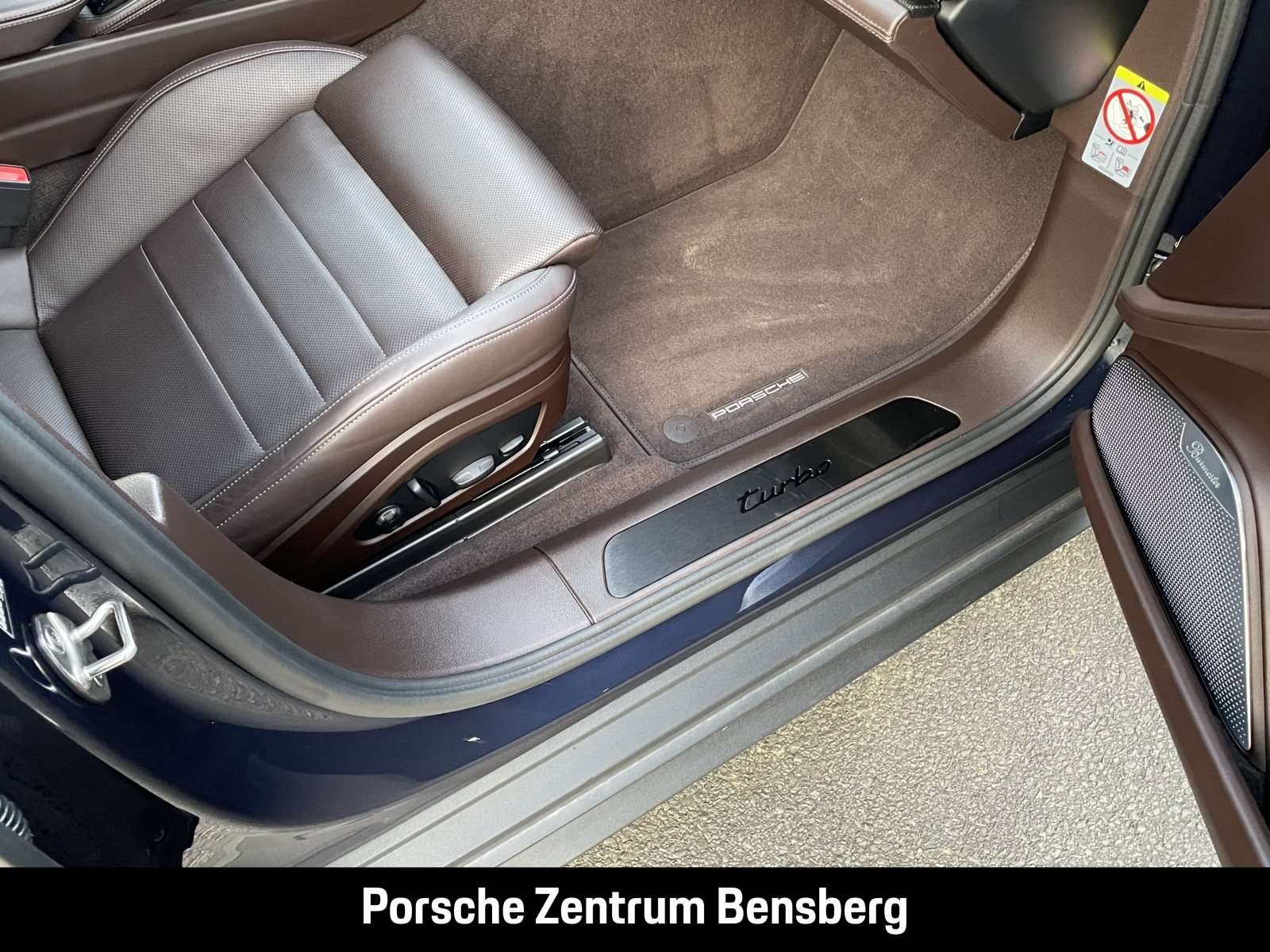 Fahrzeugbild eines Porsche Panamera