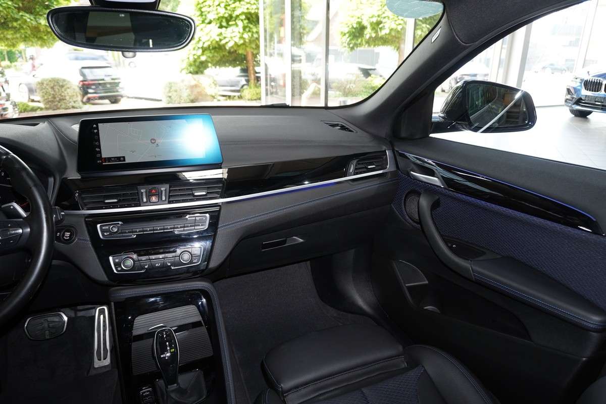 Fahrzeugbild eines BMW X2