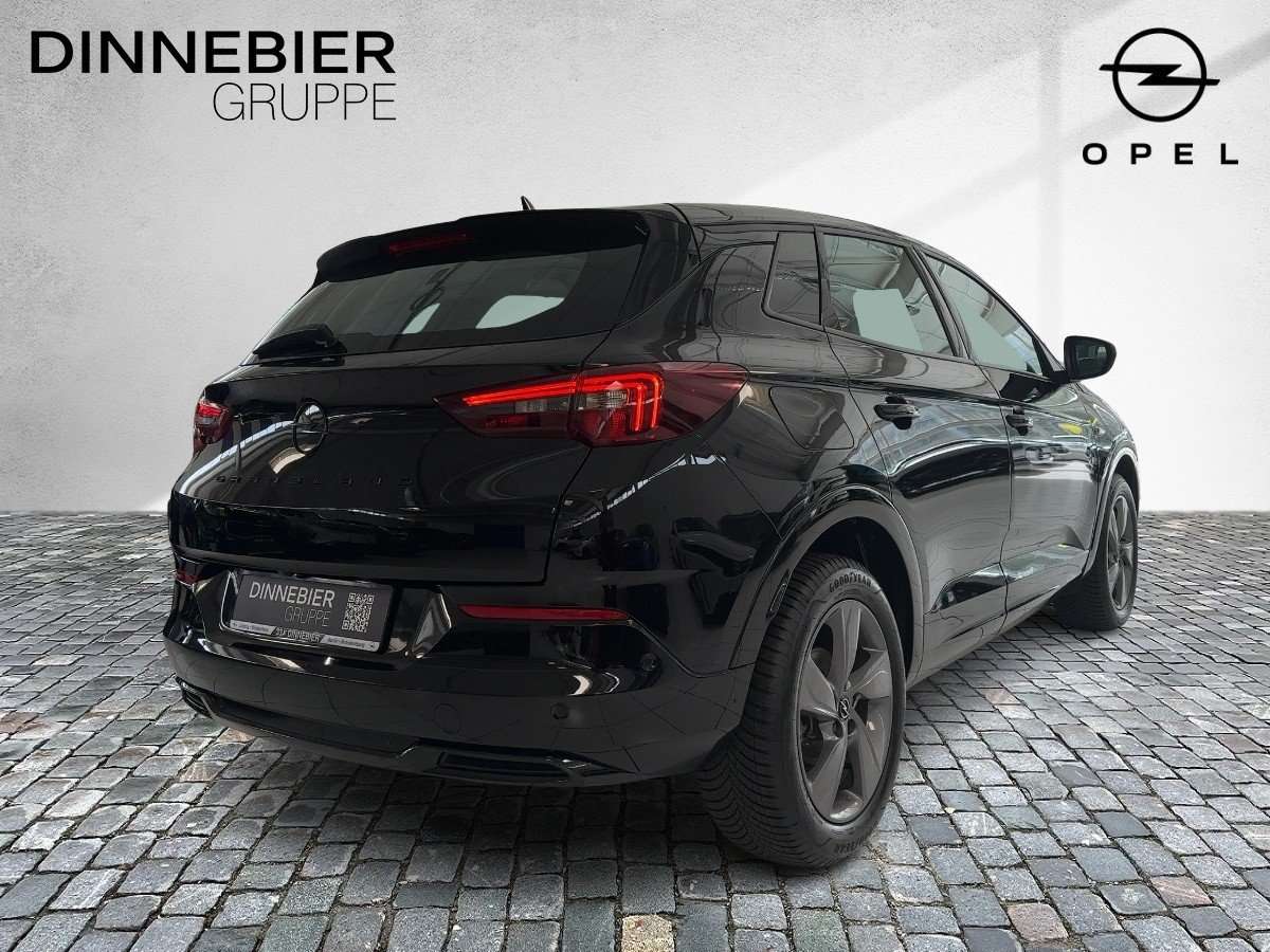 Fahrzeugbild eines Opel Grandland X