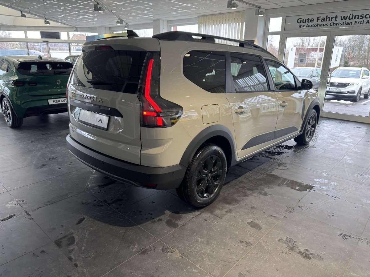 Fahrzeugbild eines Dacia Jogger