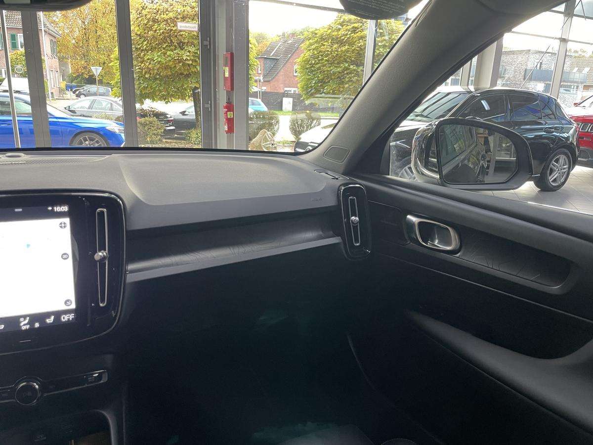 Fahrzeugbild eines Volvo XC40