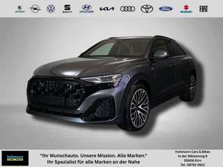 Schräge Frontansicht auf einen Audi Q8 , freigestellt