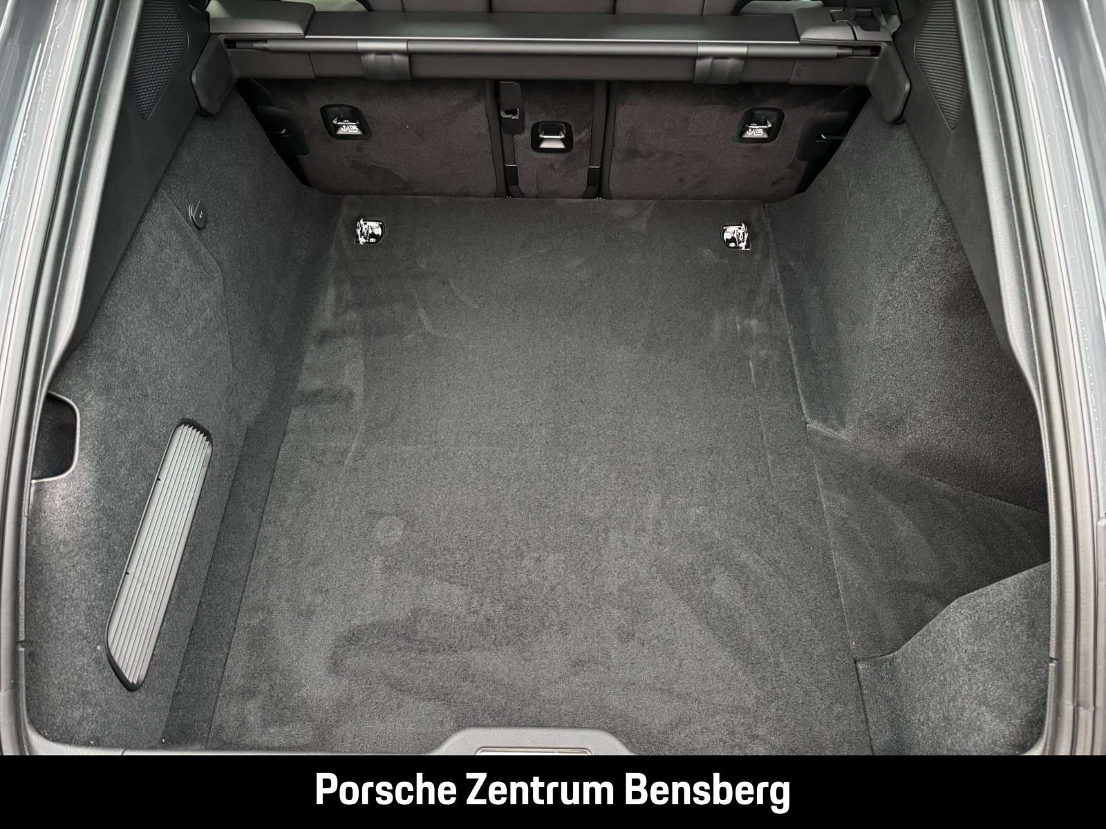 Fahrzeugbild eines Porsche Panamera