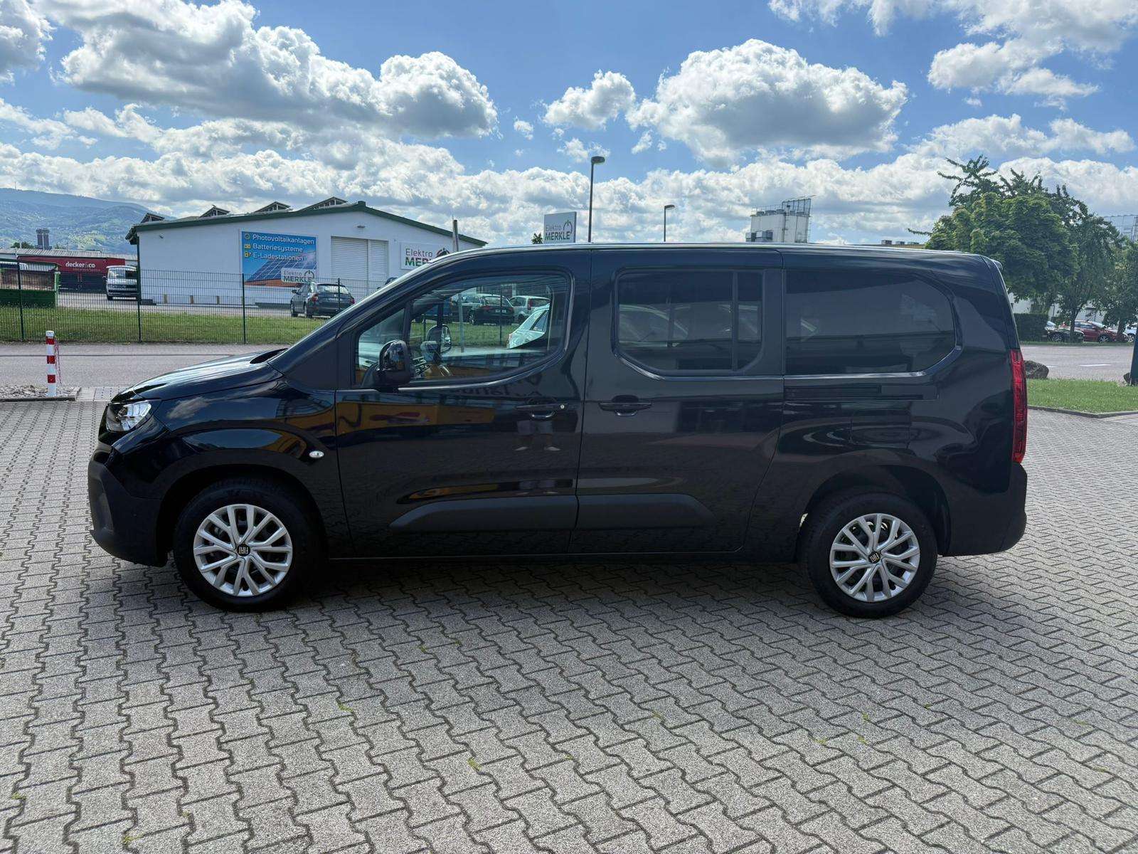 Fahrzeugbild eines Fiat Doblò