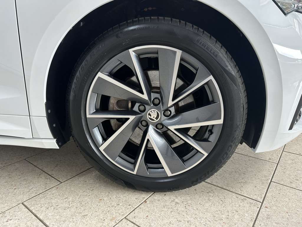 Fahrzeugbild eines Skoda ENYAQ
