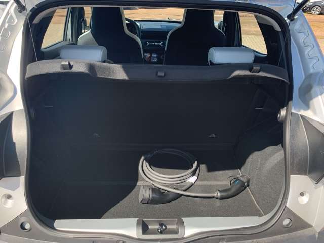 Fahrzeugbild eines Dacia Spring