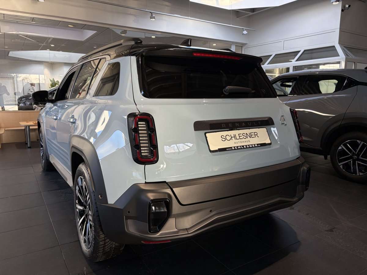 Fahrzeugbild eines Renault 4 E-TECH