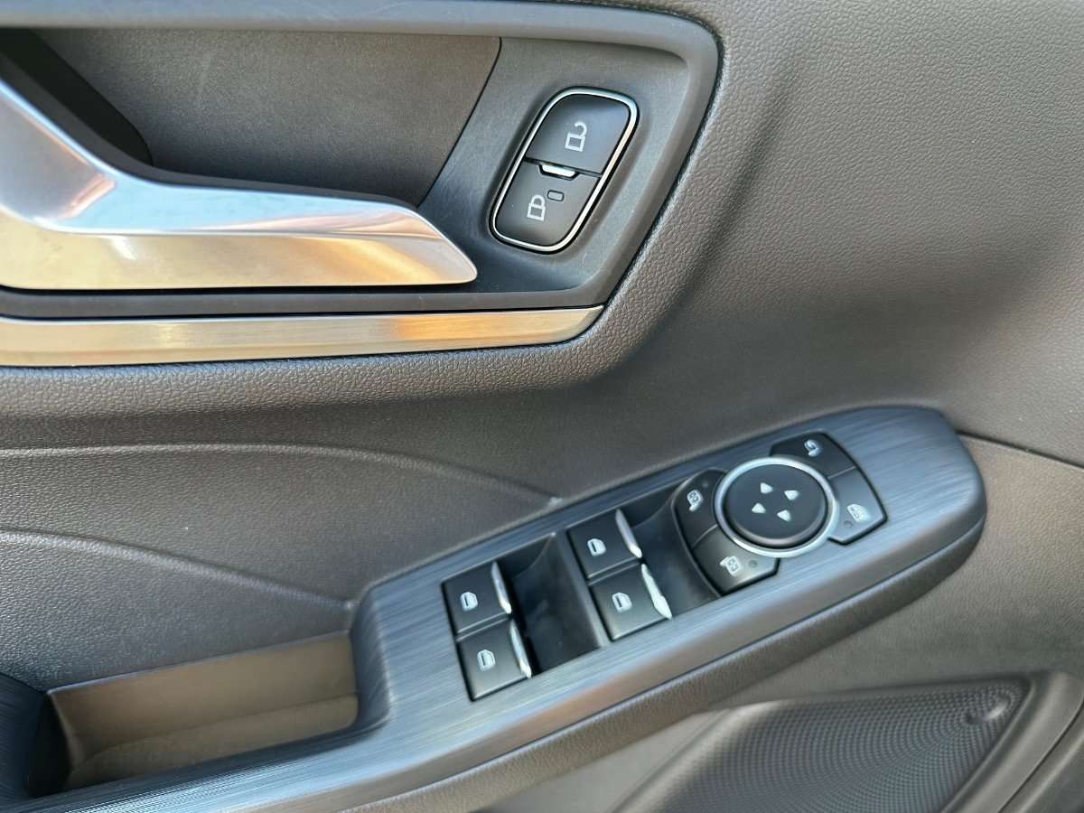 Fahrzeugbild eines Ford Kuga