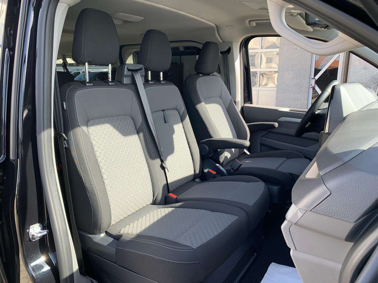 Fahrzeugbild eines Volkswagen Caravelle