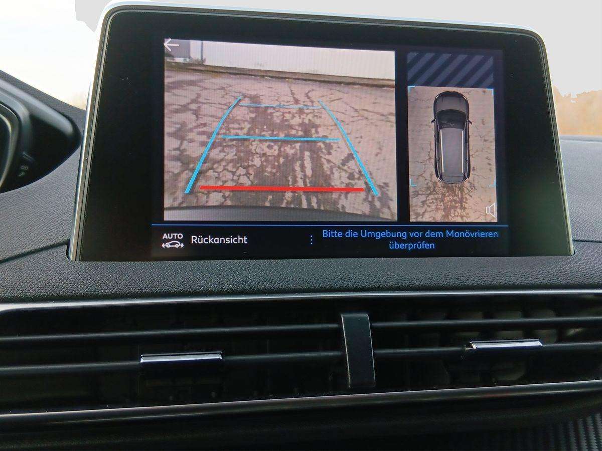 Fahrzeugbild eines Peugeot 5008