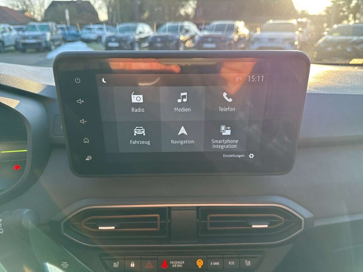 Fahrzeugbild eines Dacia Jogger