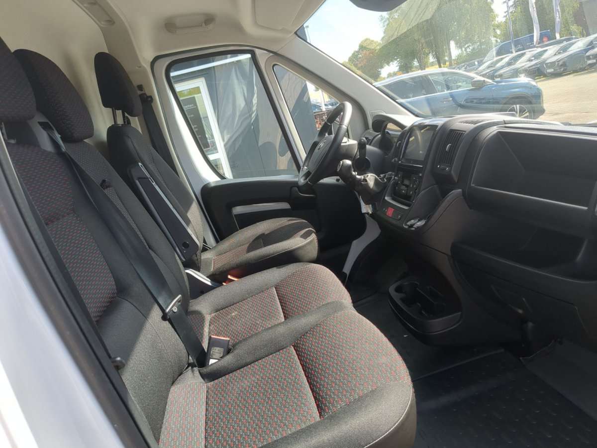 Fahrzeugbild eines Opel Movano