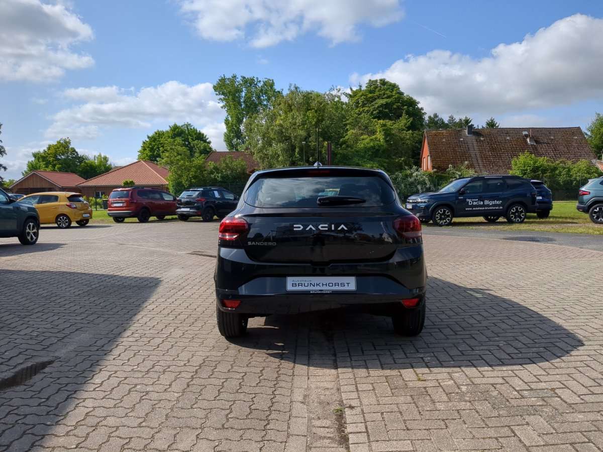 Fahrzeugbild eines Dacia Sandero