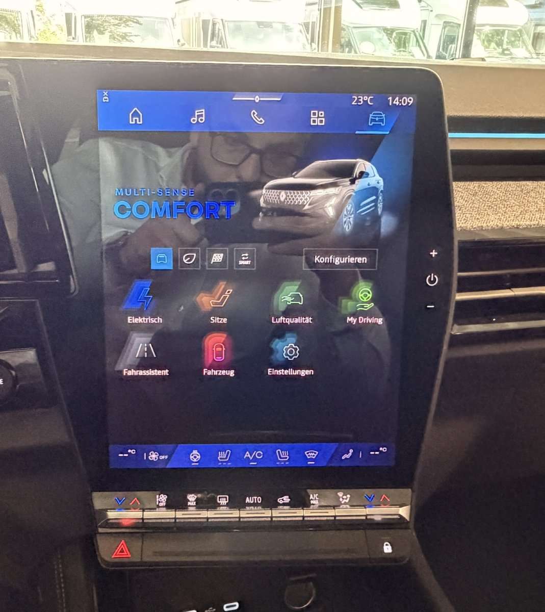 Fahrzeugbild eines Renault Austral