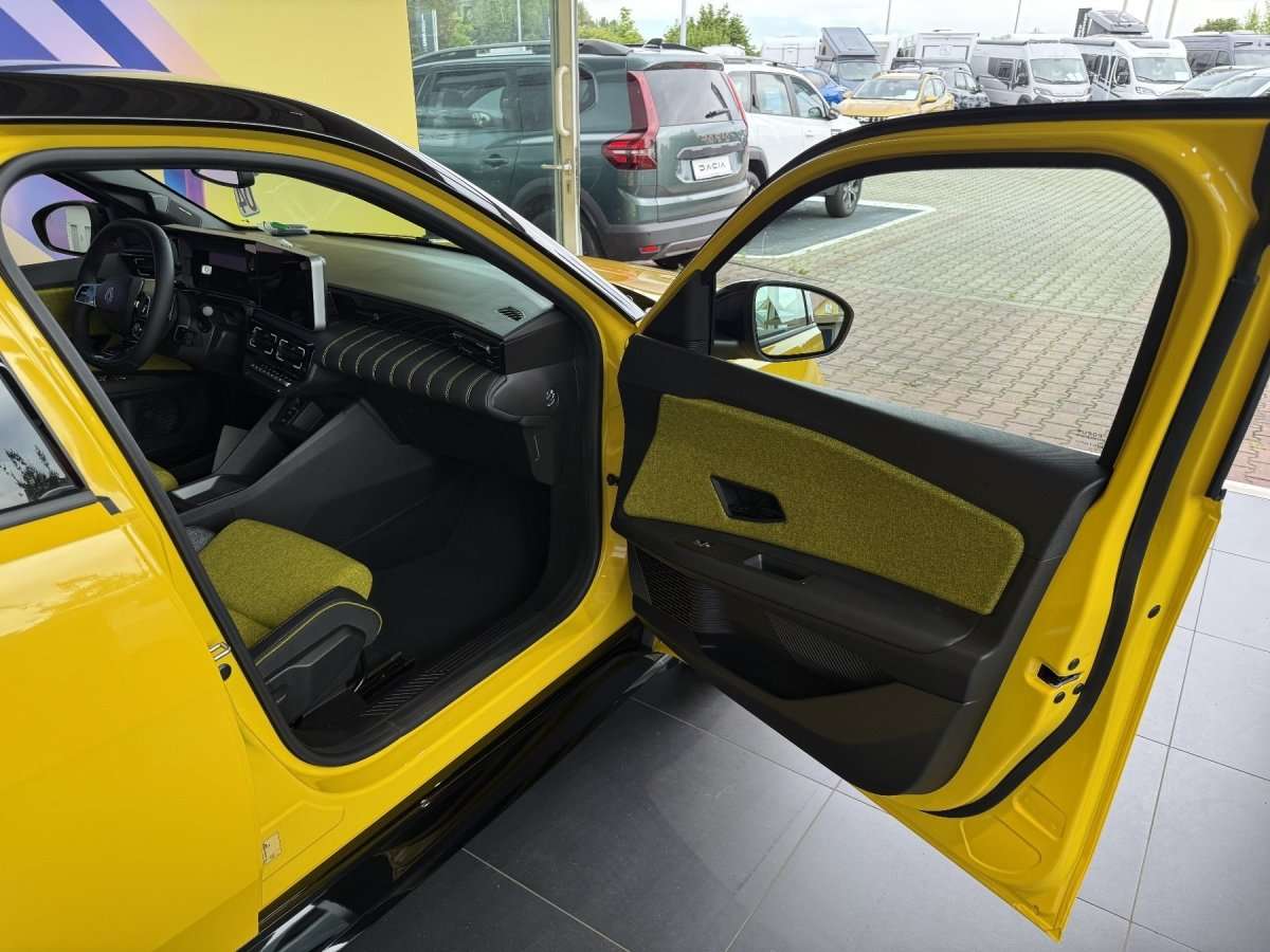 Fahrzeugbild eines Renault 5 E-TECH