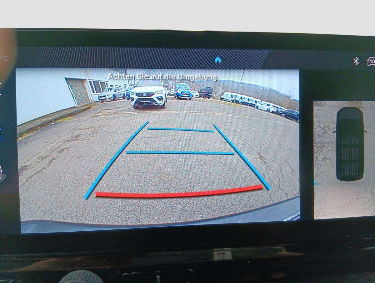 Fahrzeugbild eines Peugeot e-Rifter