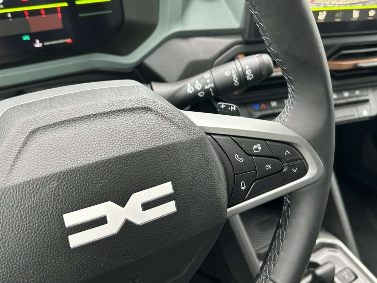 Fahrzeugbild eines Dacia Duster