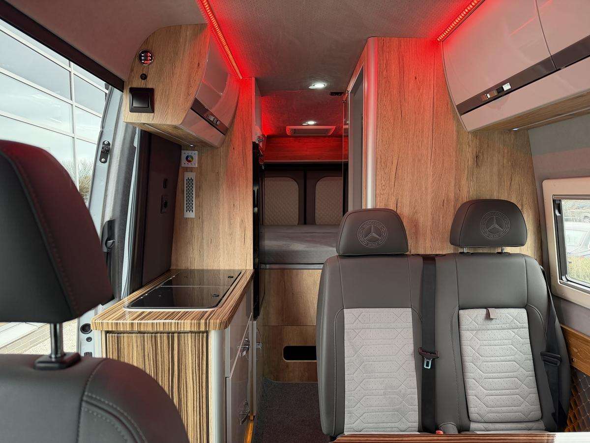 Fahrzeugbild eines Mercedes-Benz Sprinter