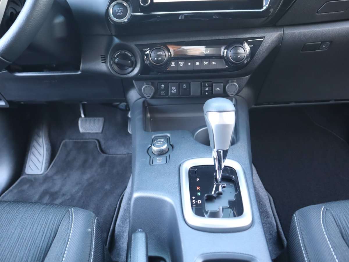 Fahrzeugbild eines Toyota Hilux