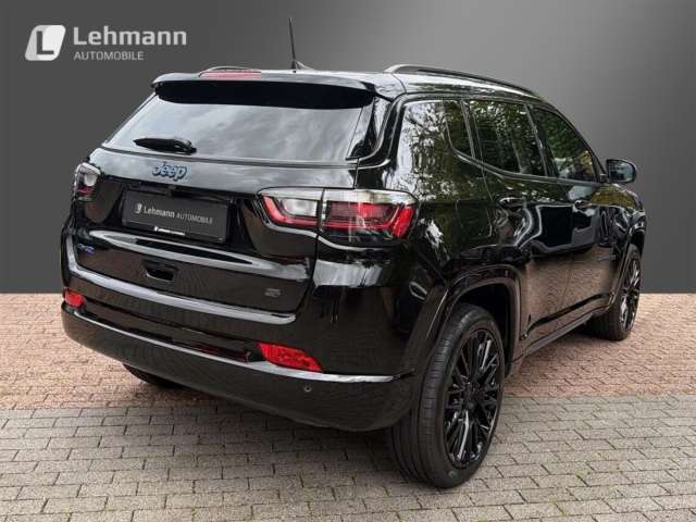 Fahrzeugbild eines Jeep Compass