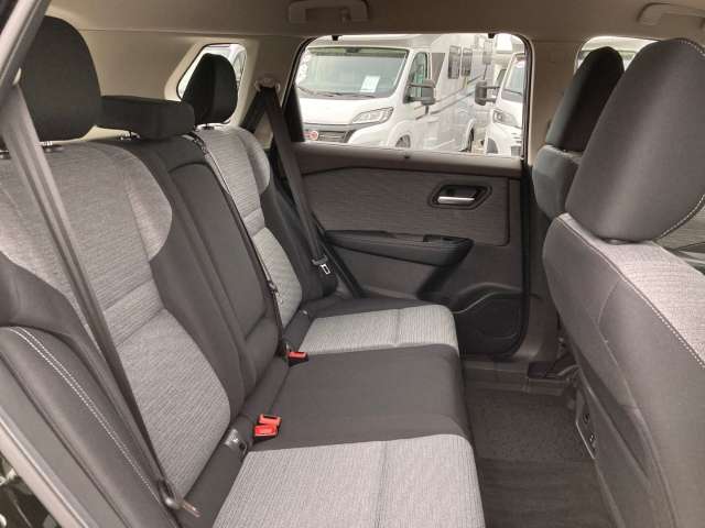 Fahrzeugbild eines Nissan X-TRAIL