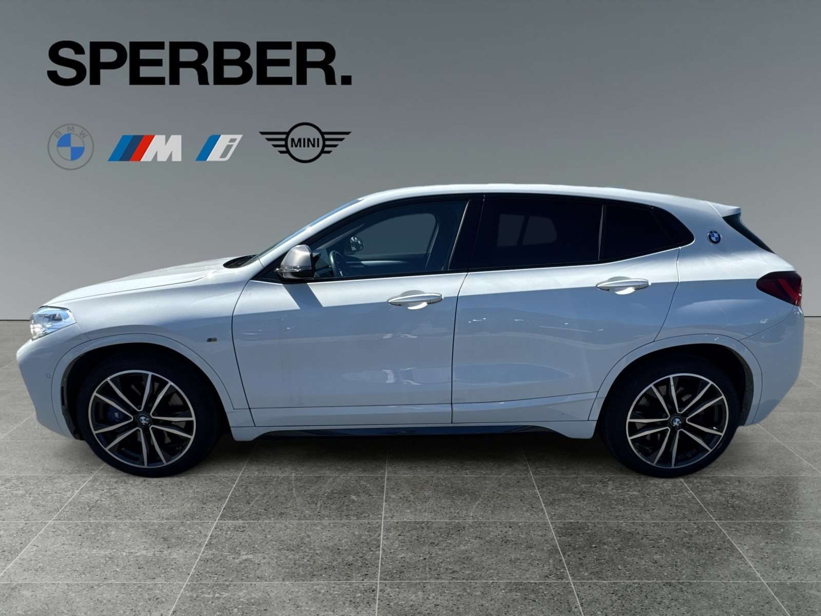 Fahrzeugbild eines BMW X2