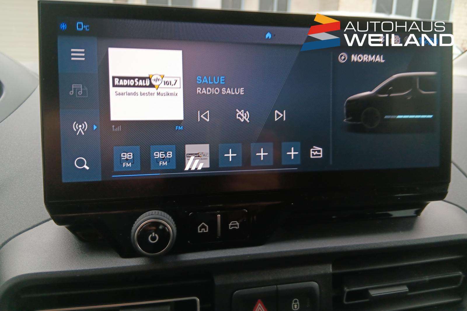 Fahrzeugbild eines Peugeot e-Rifter