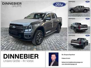 Schräge Frontansicht auf einen Ford Ranger , freigestellt