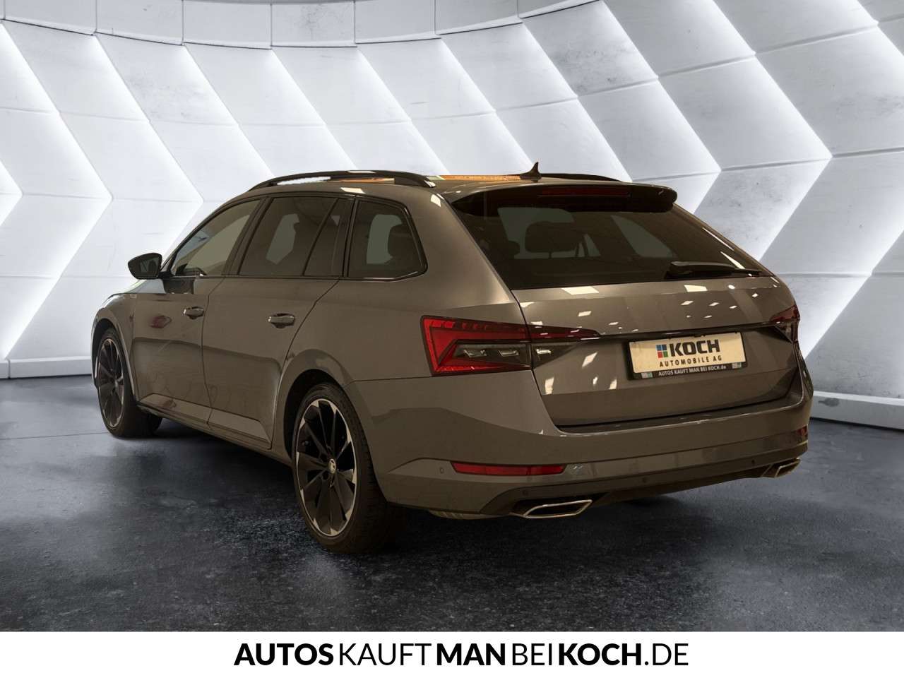 Fahrzeugbild eines Skoda Superb